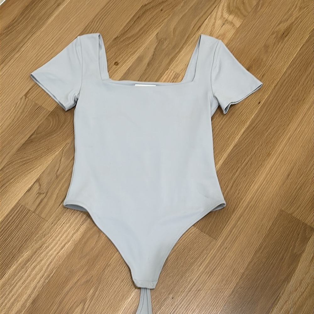 Aritzia light blue bodysuit square neck size medium